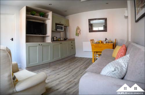 Robinson Apartment At West Drayton Farm