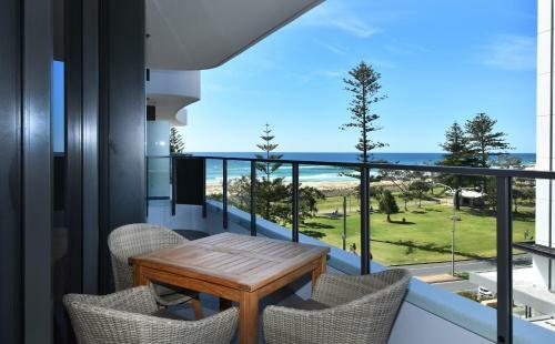 X Kirra Apartments