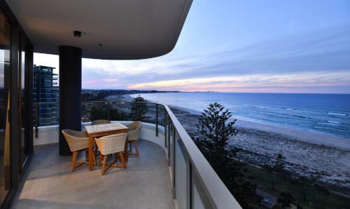 X Kirra Apartments