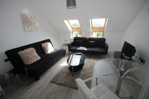 Holden Court Apartment 5