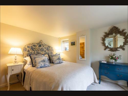 Pretty Cotswold Cottage Close To Chipping Campden