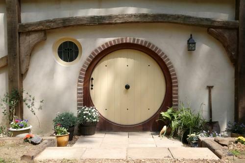 Pod Hollow: Hobbit Home
