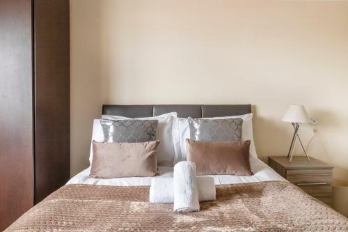 Conen Chafford Apartment