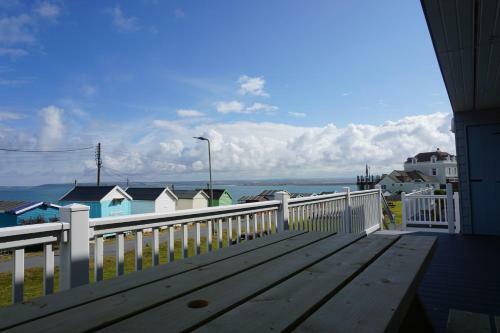 Deluxe Lundy View Villa With Sea Views