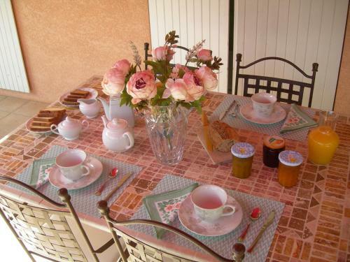 Hostal B&B Villa Les Tamaris