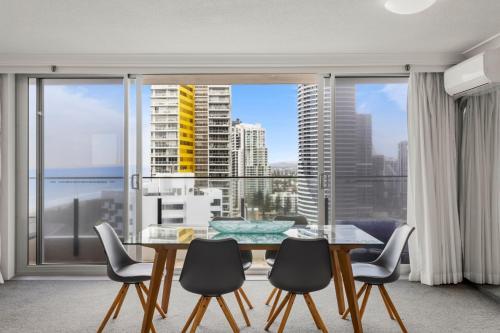 Madecomfy Beach Haven Beachfront 2-bed Apartment