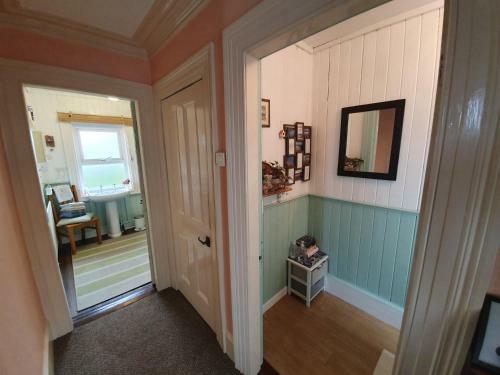 Whitehead Bed And Breakfast