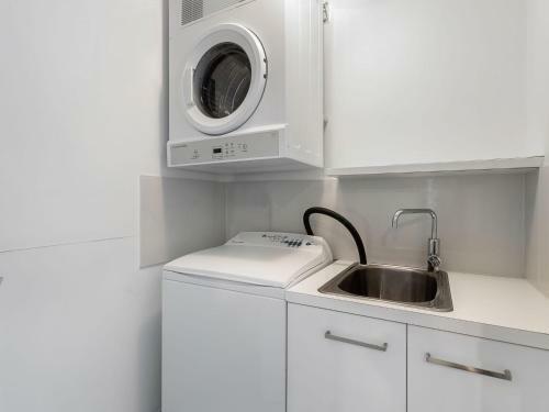 Luxury 3 Bedroom Apartment In Q1 With Ocean Views