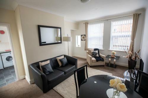 Beautiful Seaside Apartment-free Parking