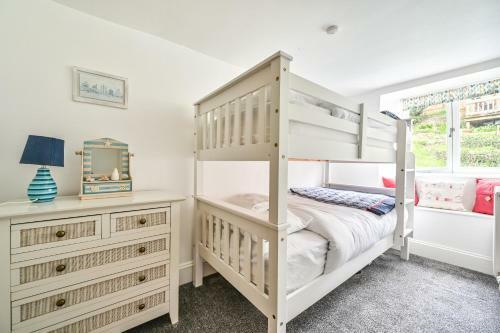 Cosy Bake Cottage, Great Location In Looe, Cornwall