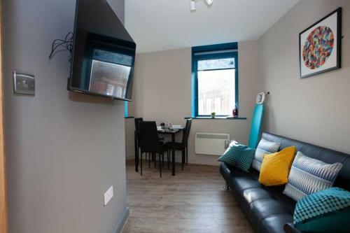 Fresh Modern 1bd Apartment In Centre Of Wigan