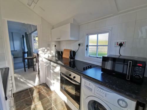Hollydene Lodge