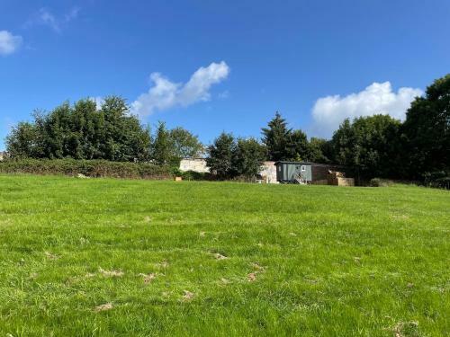 Shepherds Hut, Willey Village