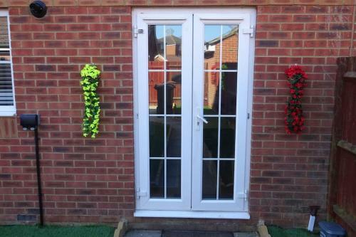 Newly Refurbished 5 Bedroom House
