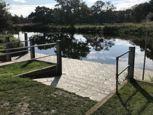 Riverview - Sleeps 4, Wimborne, Dorset.