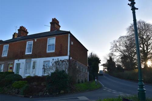 4 Landgate Cottages