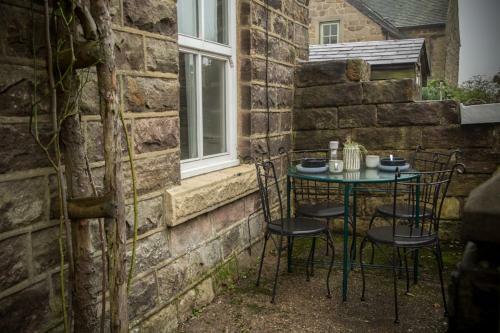 Wensley - Peak District: Detached Stone Cottage