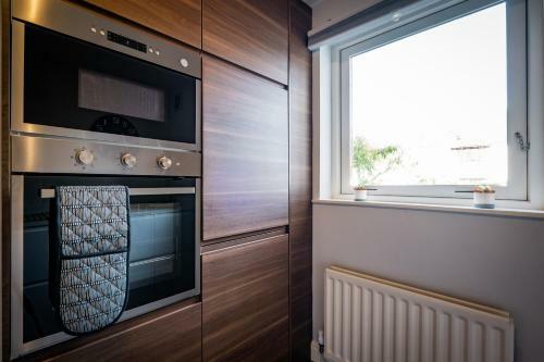 Bellman Apartment - Pet Friendly With Parking