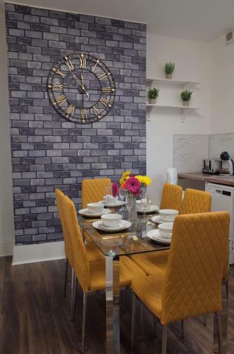 Spacious 3-bedroom Apartment