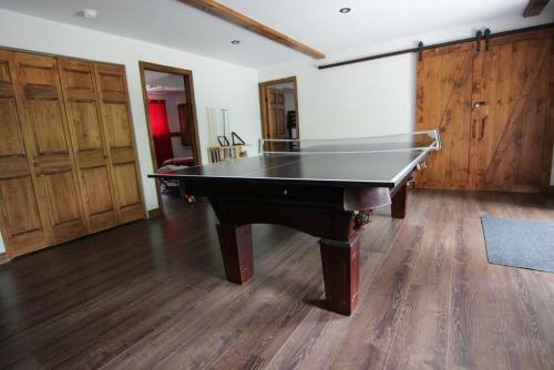 Highland Spa Billard Bord De L Eau