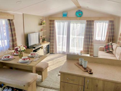 Beautiful 3-bed Cottage In Weymouth