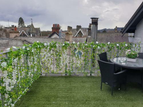 Central Windermere Luxury Two Bed Apartment Dog Friendly