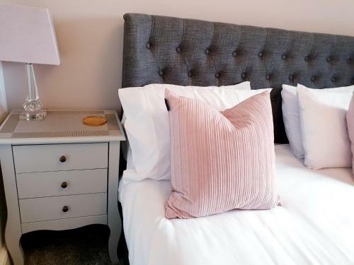 Central Windermere Luxury Two Bed Apartment Dog Friendly