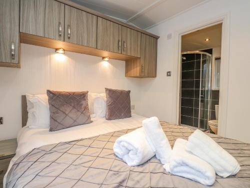 Acorn Lodge