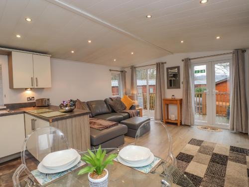 Acorn Lodge