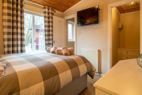 Brightwater Lodge - White Cross Bay