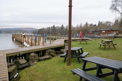 Brightwater Lodge - White Cross Bay
