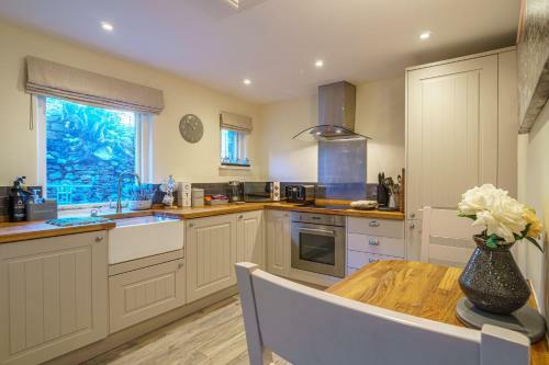 Laburnum Cottage