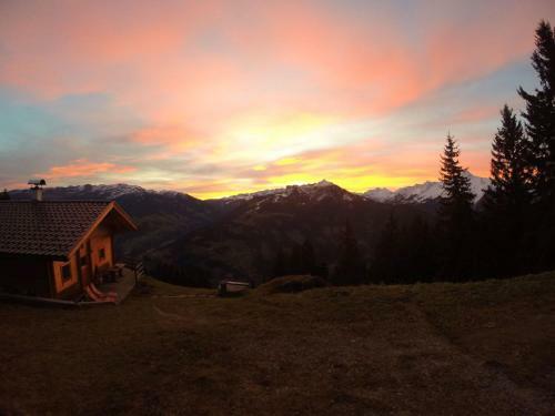 Rustic Alpine Hut, Hippach In The Zillertal