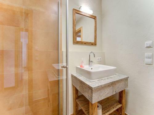 Beautiful Apartment In Mittersill With Private Terrace