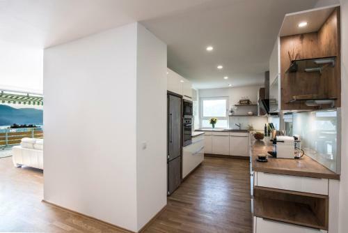Lake View Apartments