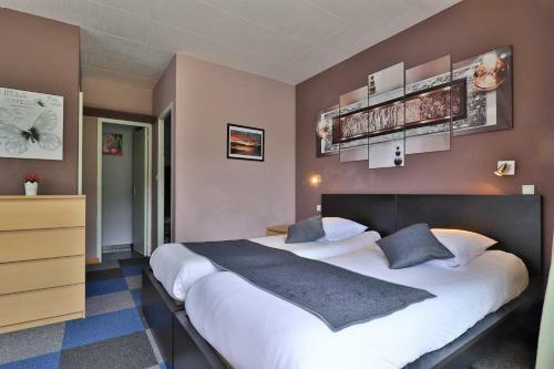 Hotel H�tel Les Flots Bleus