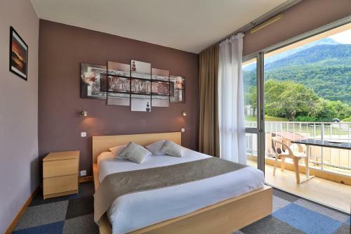 Hotel H�tel Les Flots Bleus