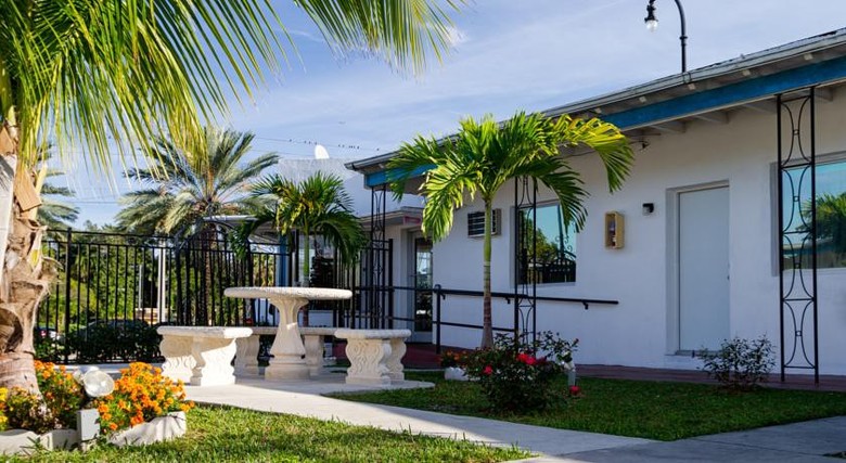 Hotel Sun And Surf Knights Inn