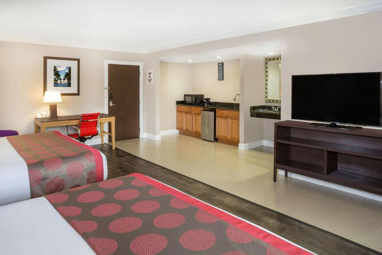 Hotel Ramada Miami Airport