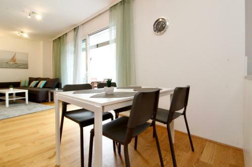 Apartamento Spacious Terrace Apt In Modern Klosterneuburg Building Top 2