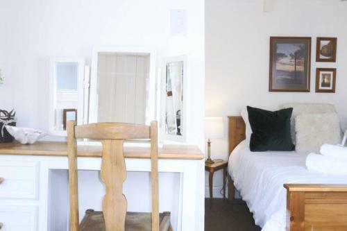 Kikas Cottage