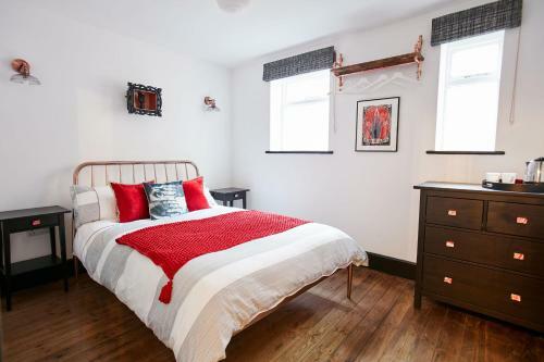 Hostal Jet Black Jewel