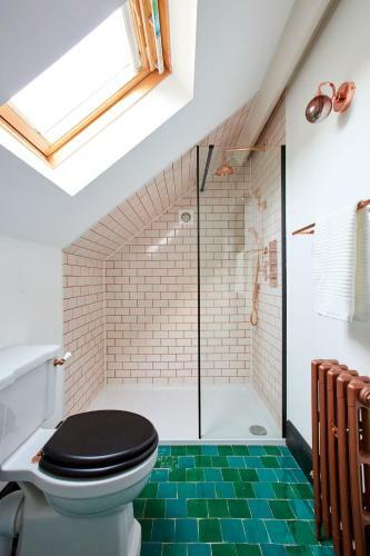 Hostal Jet Black Jewel