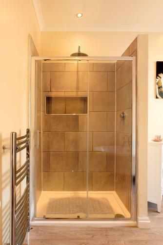 Willow Tree - Dog Friendly, Spacious & Central