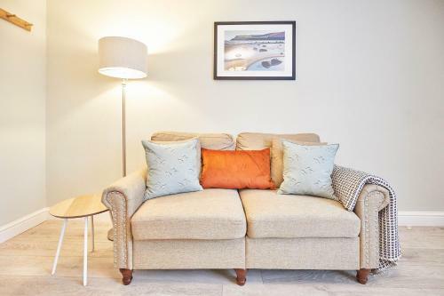 Host & Stay - Spring Cottage