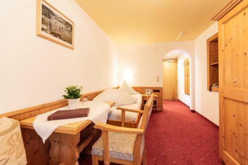 Bed & Breakfast Hotel Garni Tyola