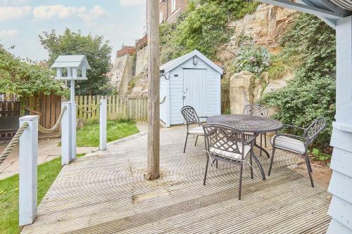 Host & Stay - Mast Cottage