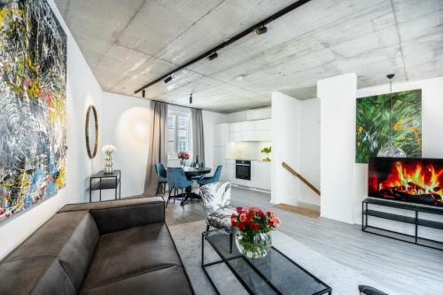 Smile Apartments ?art Collection?