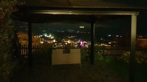 Apartamento Blick �ber Krems Mit Gartenpavillon