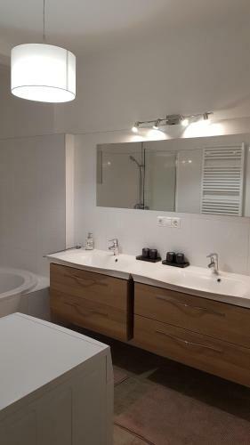 Apartamento Blick �ber Krems Mit Gartenpavillon
